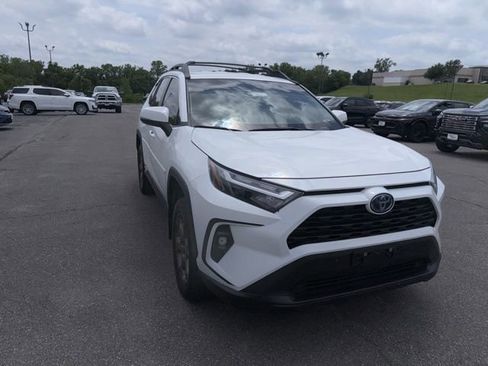 Used 2023 Toyota RAV4 AWD Hybrid image 6