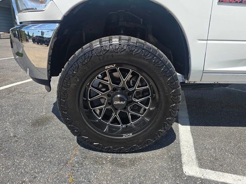 Used 2014 RAM 2500 Tradesman w/ Chrome Appearance Group image 11