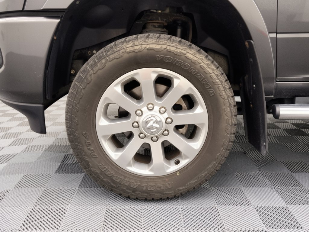 Used 2020 RAM 2500 Laramie AWD/4WD image 13