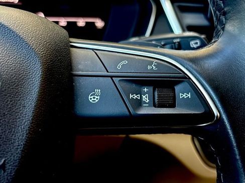 Used 2023 Audi Q5 2.0T Premium Plus AWD/4WD image 24