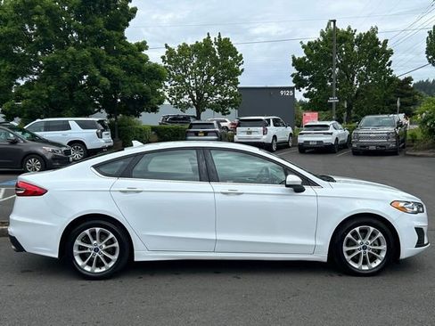 Used 2019 Ford Fusion SE FWD image 9