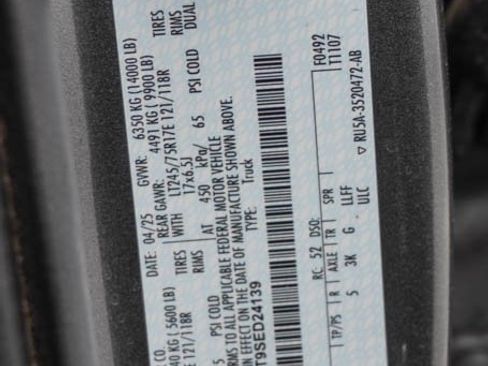 Used 2025 Ford F350 XLT w/ FX4 Off-Road Package image 30