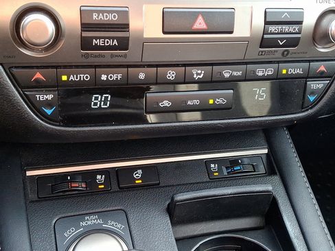 Used 2018 Lexus ES 350 image 16