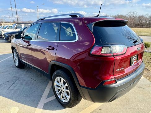 Used 2019 Jeep Cherokee Latitude w/ Popular Appearance Group AWD/4WD image 6
