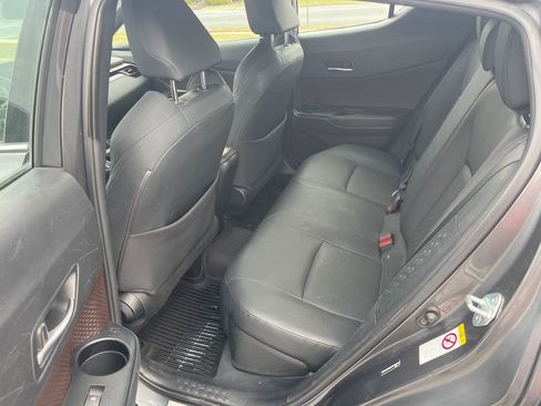 Used 2019 Toyota C-HR Limited image 20