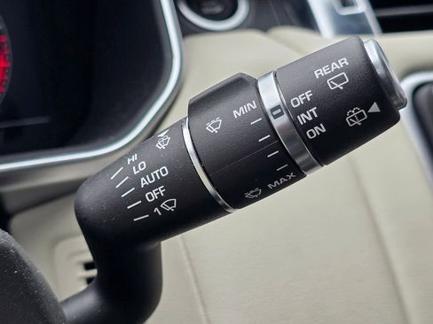 Used 2021 Land Rover Range Rover Sport HSE Silver Edition image 79