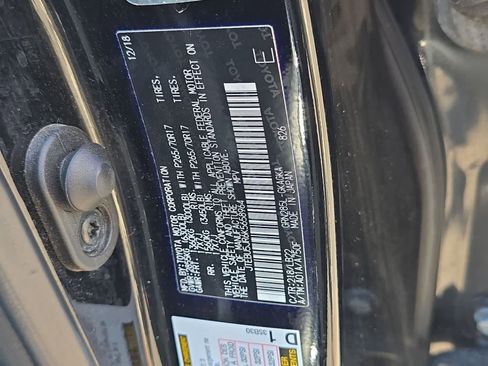 Used 2019 Toyota 4Runner SR5 Premium AWD/4WD image 34