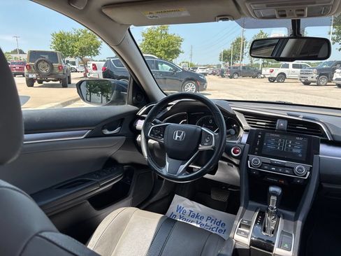 Used 2017 Honda Civic EX-L image 22