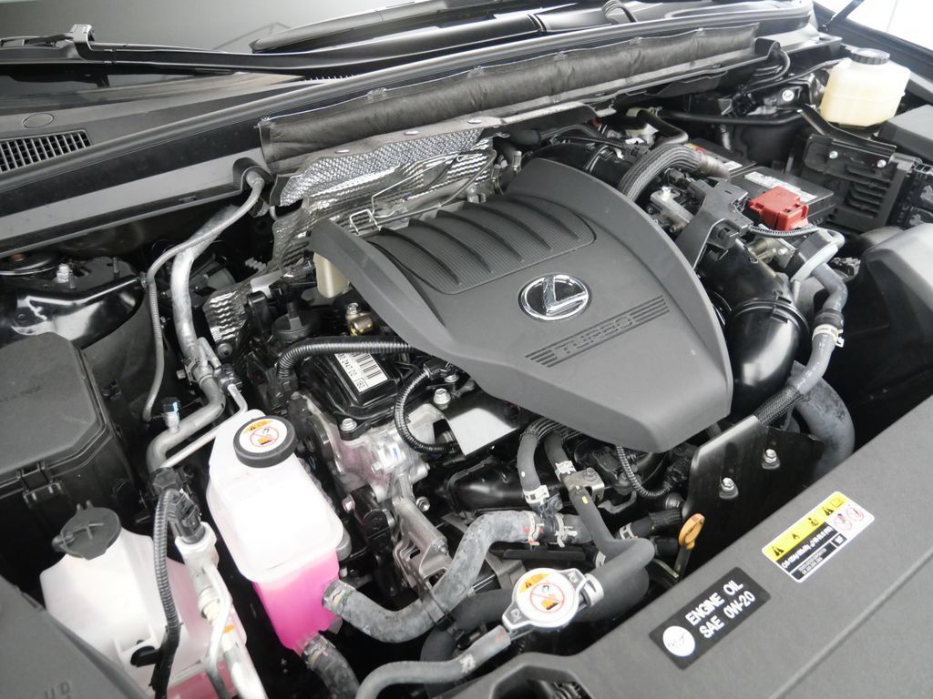 Used 2025 Lexus RX 350 Premium w/ Accessory Package AWD/4WD image 12
