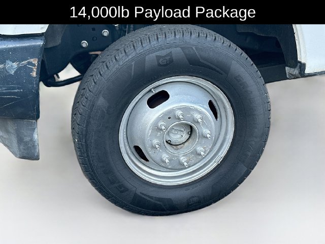 Used 2017 Ford F350 XL w/ Snow Plow Prep Package AWD/4WD image 4