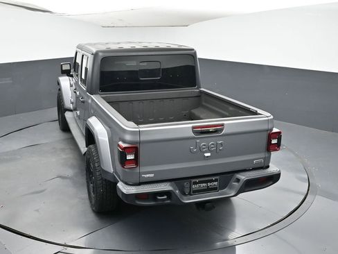 Used 2020 Jeep Gladiator Overland image 38