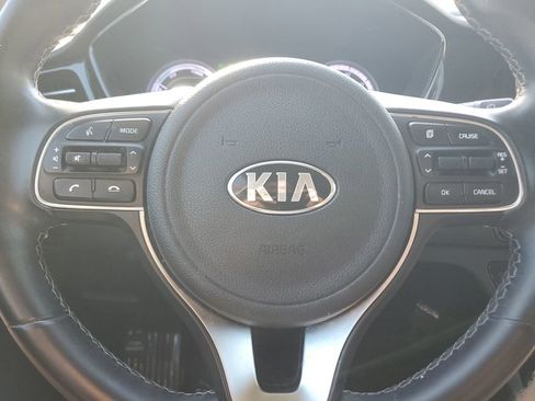 Used 2020 Kia Niro LXS image 24