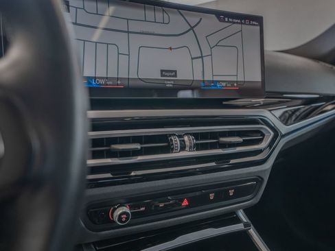 Used 2023 BMW i4 eDrive35 RWD image 32