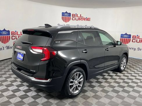 Used 2022 GMC Terrain SLT w/ Tech Package AWD/4WD image 3