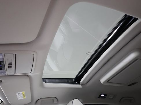 New 2026 Honda Odyssey Touring image 22