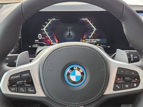 New 2026 BMW X5 xDrive50e image 12