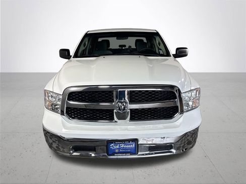 Used 2021 RAM 1500 Classic SLT AWD/4WD image 3