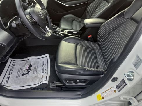 Used 2020 Toyota Corolla XSE image 16