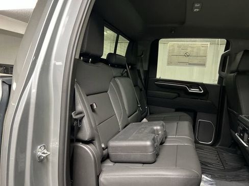 New 2026 GMC Sierra 2500 SLT w/ SLT Premium Package AWD/4WD image 27