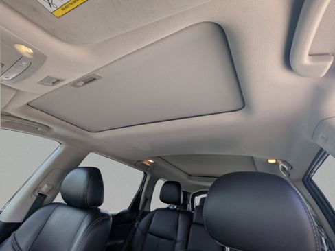 Used 2020 Nissan Pathfinder Platinum AWD/4WD image 25