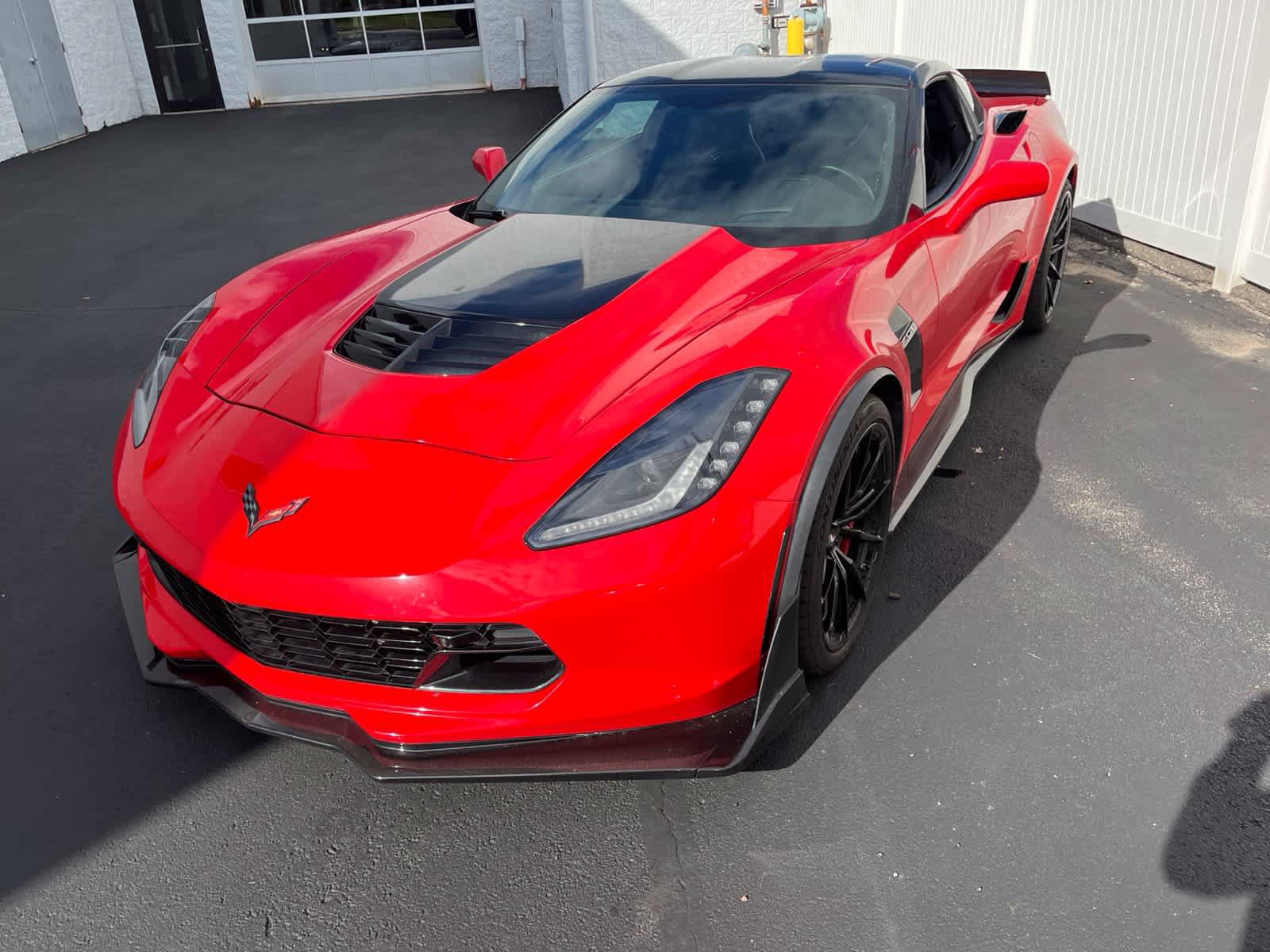 Used 2016 Chevrolet Corvette Z06 w/ 2LZ Preferred Equipment Group RWD image 3