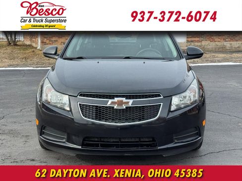 Used 2014 Chevrolet Cruze LT w/ Technology Package image 2