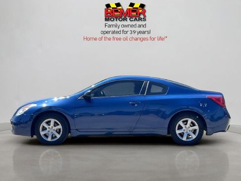 Used 2008 Nissan Altima 2.5 S w/ Convenience Pkg FWD image 2