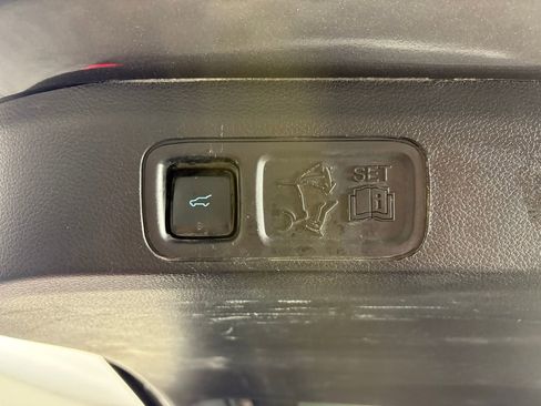 Certified 2020 Ford Expedition Max Platinum image 34