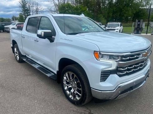 New 2026 Chevrolet Silverado 1500 LTZ w/ LTZ Premium Package AWD/4WD image 2