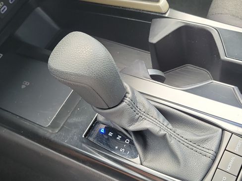 Used 2025 Toyota Camry LE FWD image 22