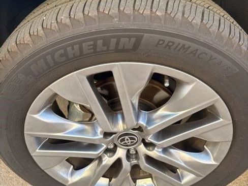 Certified 2024 Toyota RAV4 XLE Premium image 6