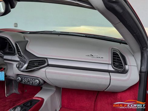 Used 2013 Ferrari 458 Spider RWD image 32