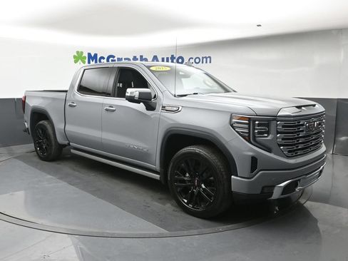 Used 2025 GMC Sierra 1500 Denali w/ Denali Reserve Package AWD/4WD image 2