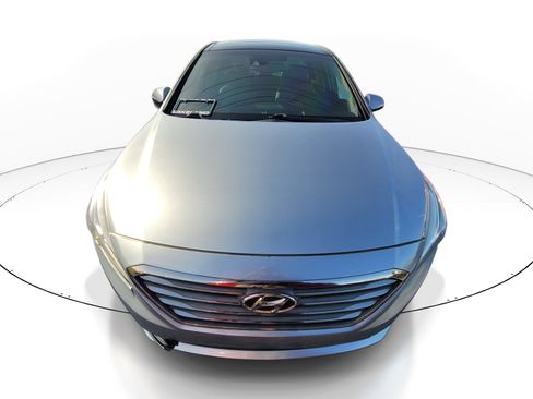 Used 2015 Hyundai Sonata Limited w/ Option Group 06 FWD image 2