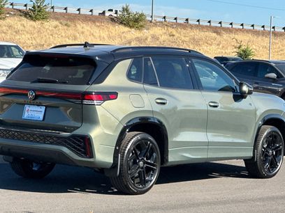 New 2026 Volkswagen Tiguan SE R-Line