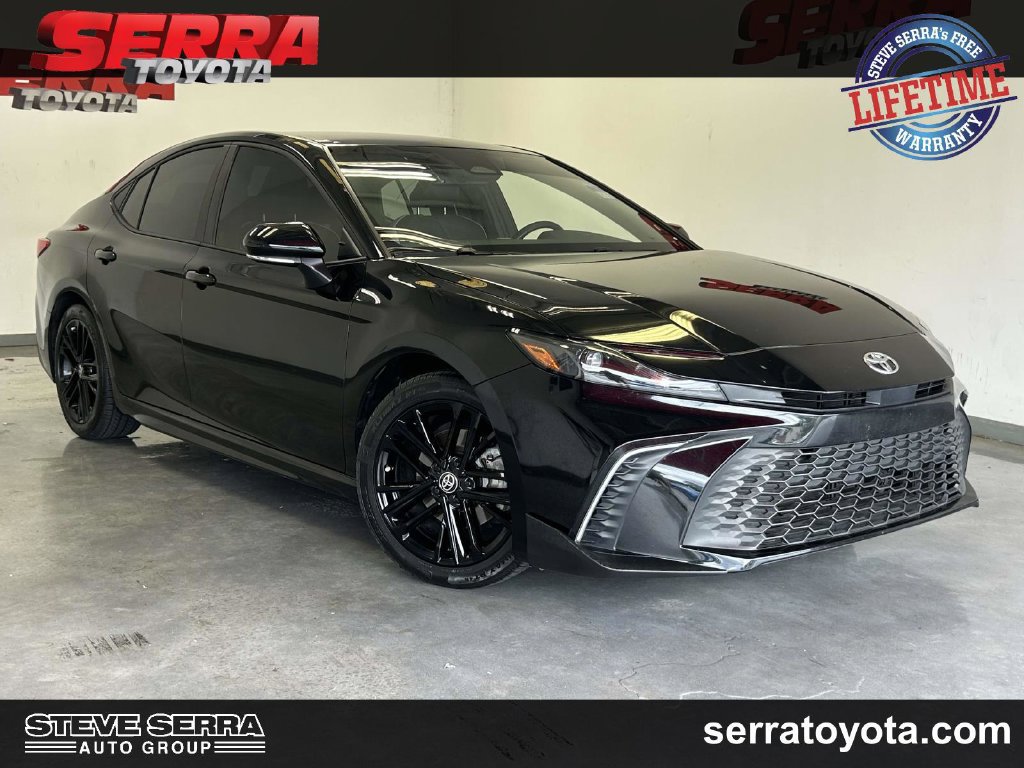 Certified 2025 Toyota Camry SE w/ Convenience Package FWD image 1