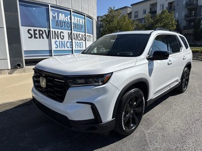 New 2025 Honda Pilot Black Edition