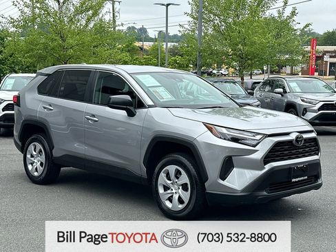 Used 2025 Toyota RAV4 LE AWD/4WD image 1