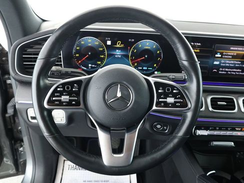 Used 2022 Mercedes-Benz GLS 450 4MATIC image 11