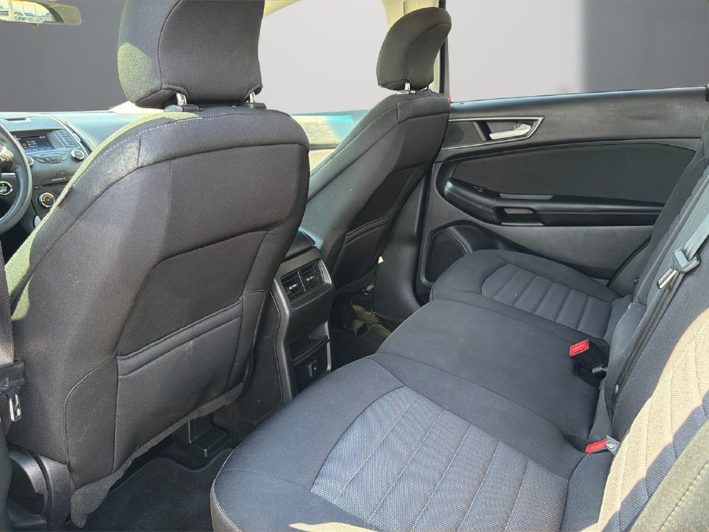 Used 2015 Ford Edge SE w/ Cargo Accessory Package FWD image 15