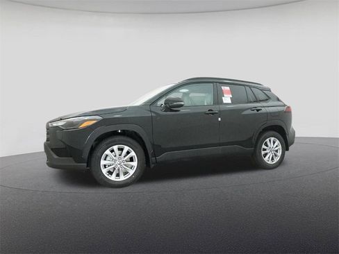 New 2026 Toyota Corolla Cross LE image 18