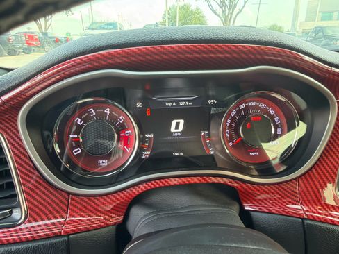 Used 2020 Dodge Challenger SRT Hellcat RWD image 9