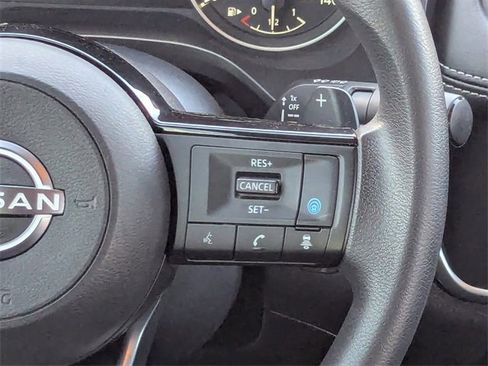 Used 2023 Nissan Rogue SV image 20