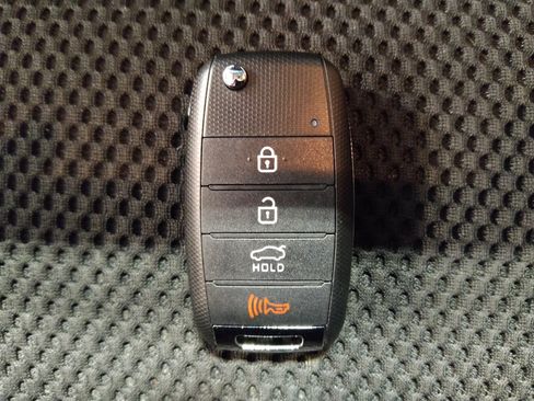 Used 2020 Kia Optima LX FWD image 32