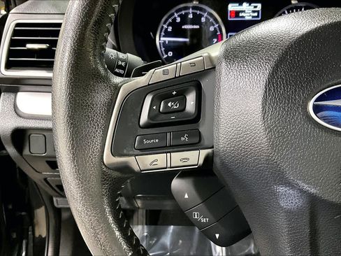 Used 2015 Subaru Crosstrek 2.0i Limited w/ Popular Package #2 image 23