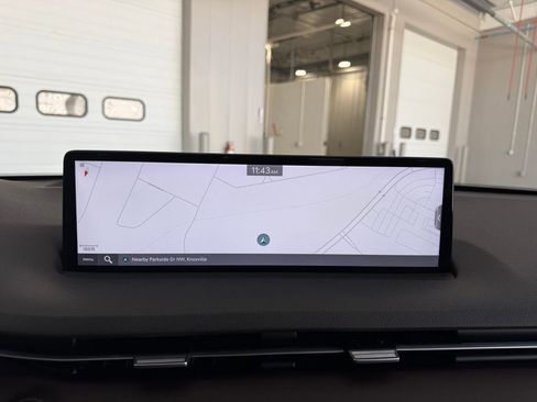 Used 2022 Genesis GV70 2.5T w/ Advanced Package image 29