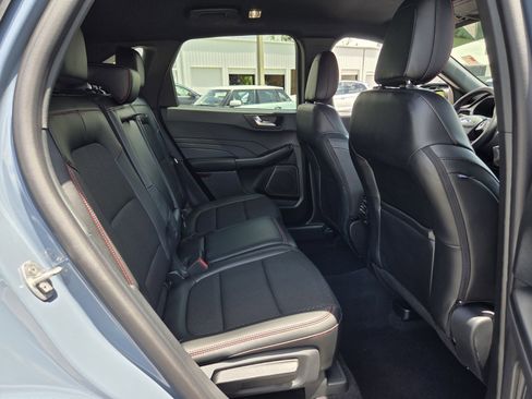 Used 2026 Ford Escape ST-Line w/ Tech Pack #1 FWD image 15