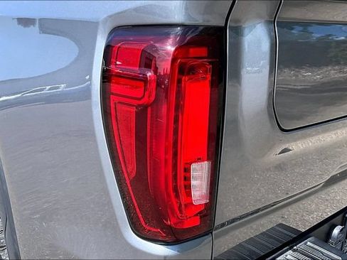 Used 2019 GMC Sierra 1500 AT4 w/ AT4 Premium Package AWD/4WD image 29