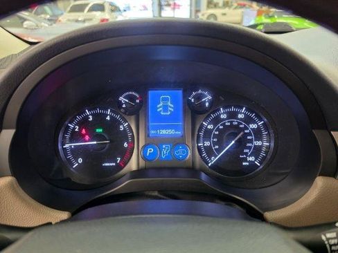 Used 2015 Lexus GX 460 Luxury AWD/4WD image 19