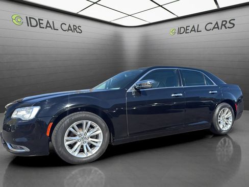 Used 2016 Chrysler 300 C RWD image 1